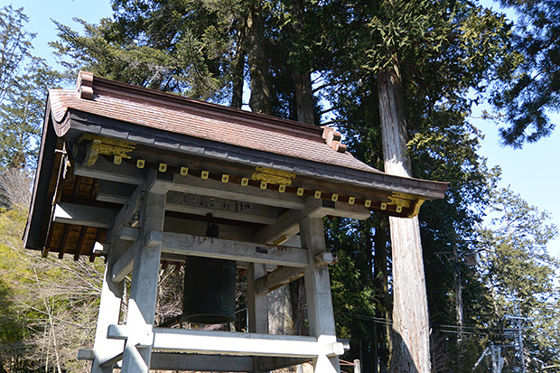 三峯神社・鐘楼