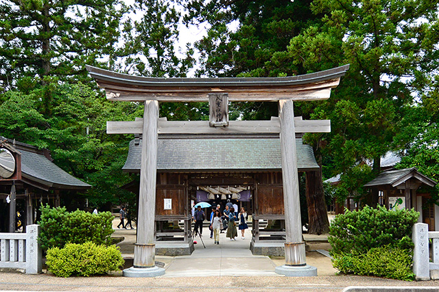 八重垣神社 ご祭神スサノオとクシナダヒメ ヤマタノオロチ退治