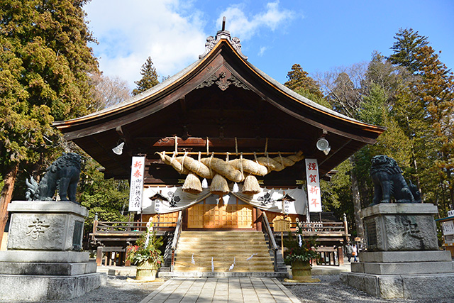 諏訪大社・下社秋宮