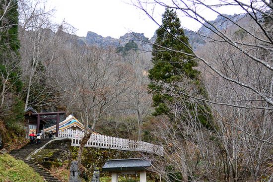 【パワースポット】神社・仏閣・自然がパワースポットと言われる理由