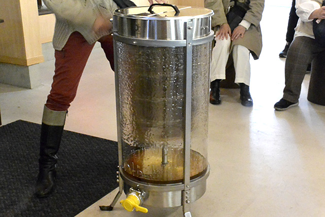 はちみつ工房・工場見学