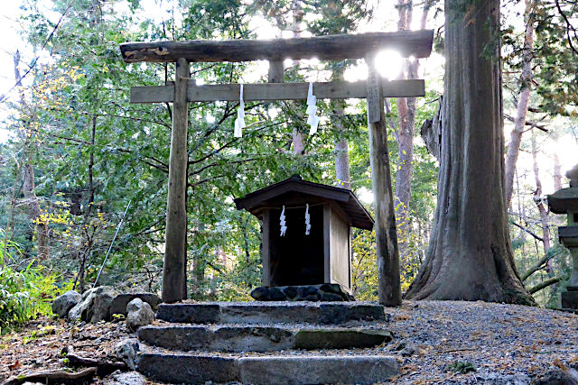 ヤマトタケルを祀った「大塚丘」