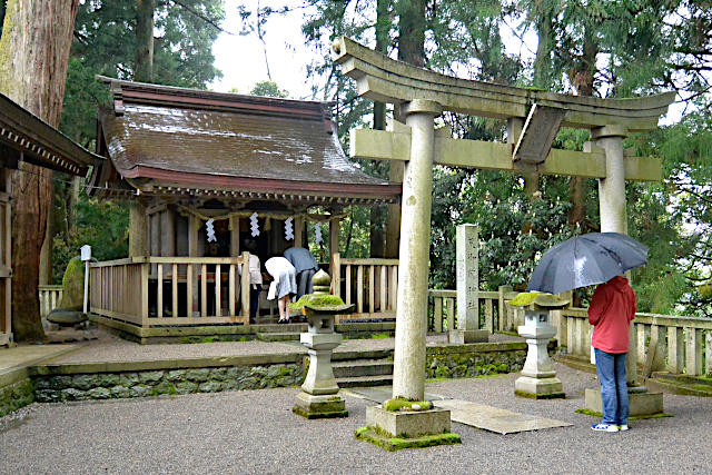 白山比咩神社・荒御前神社