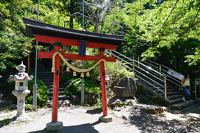 新倉富士浅間神社・さくや姫階段